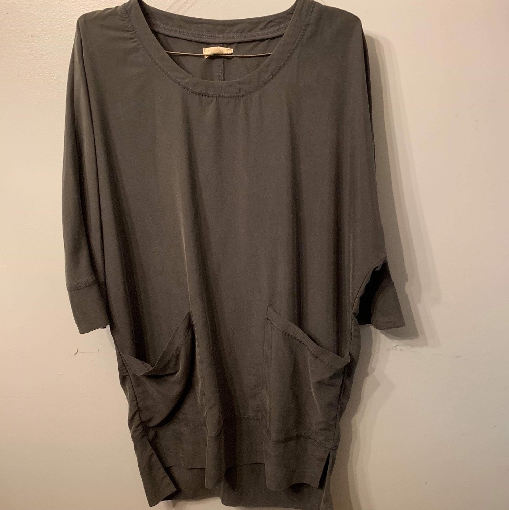 Urban outfitters Oversized blouse with pockets!